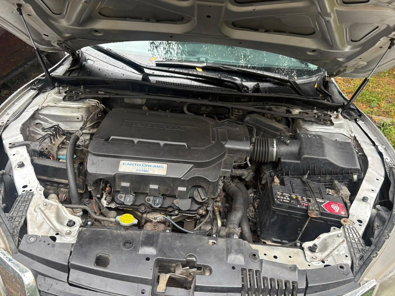 
        Giveaway Deal‼️‼️‼️ Carefully Used V6 Registered Honda Accord 2014 Touring (Keyless Double Screen & Sunroof)  With Original Duty Going For Just 9.2m with our sambo owners house Dawaki Abuja📍 ZERO CHAIN DEAL full         