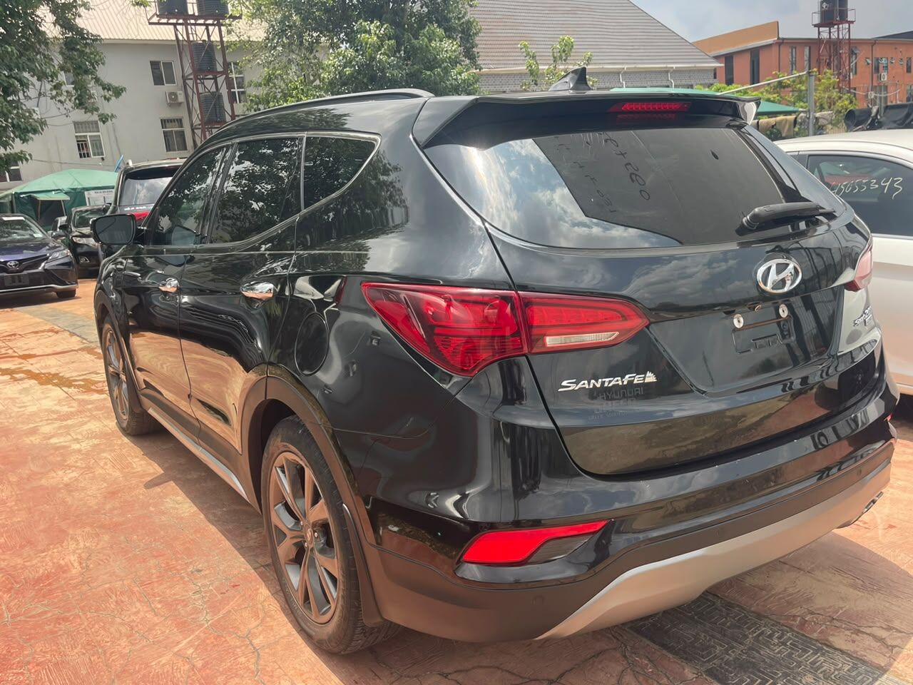 
        Super clean unregistered 2017 santafe full options pano, 360 camera Available for inspection 17m full         